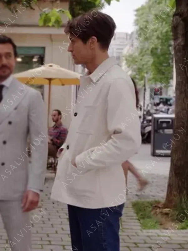 Emily in Paris S03 Lucas Bravo White Jacket