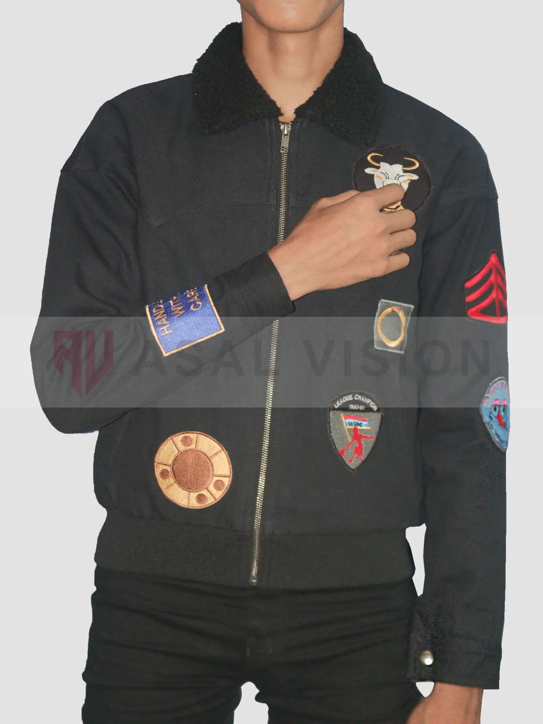 Robin Buckley Stranger Things Maya Hawke Sherpa Jean Jacket