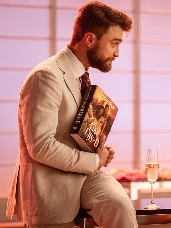 Abigail Fairfax Movie The Lost City Daniel Radcliffe White Blazer