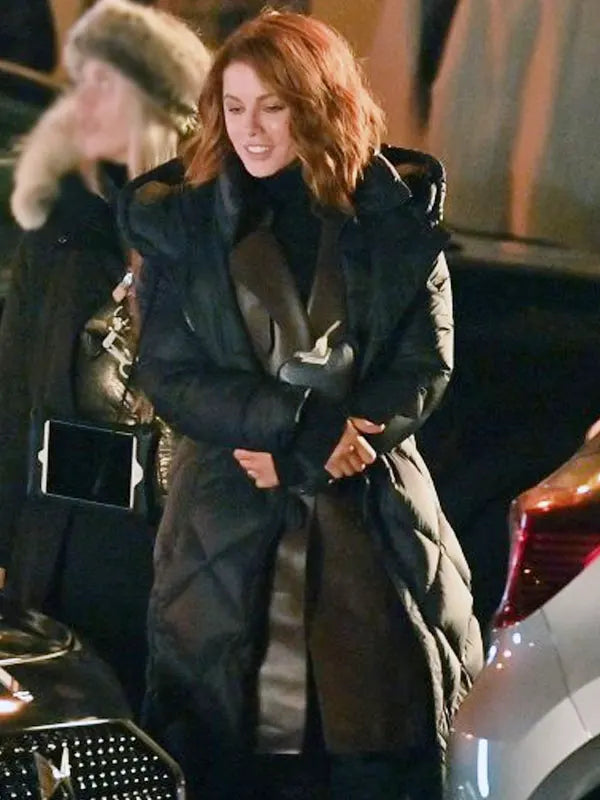Avery Graves Canary Black 2024 Kate Beckinsale Quilted Hooded Coat