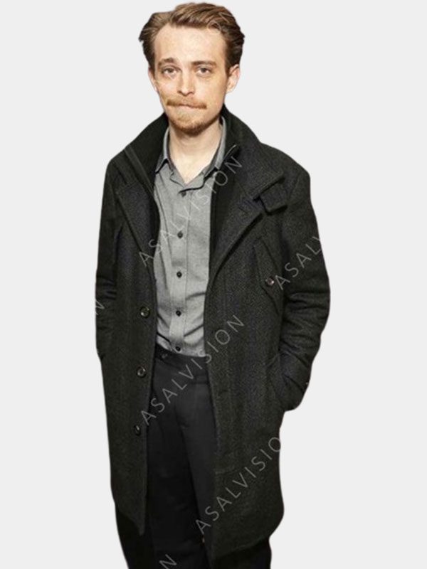 BlackBerry Premiere 2023 Dylan Riley Snyder Black Coat