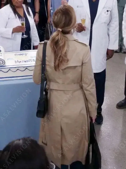 Ellen Pompeo Grey’s Anatomy Season 19 Dr. Meredith Grey Beige Trench Coat