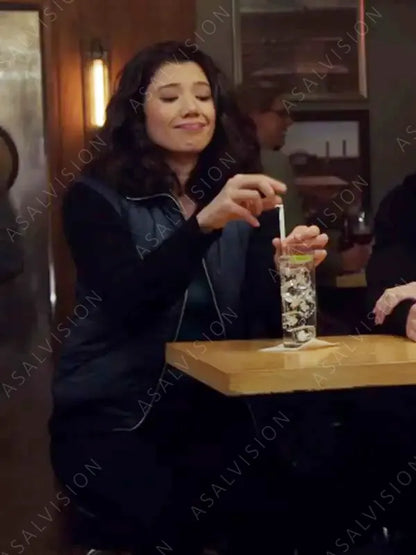 Hanako Greensmith TV Series Chicago Fire S12 Violet Mikami Quilted Jacket