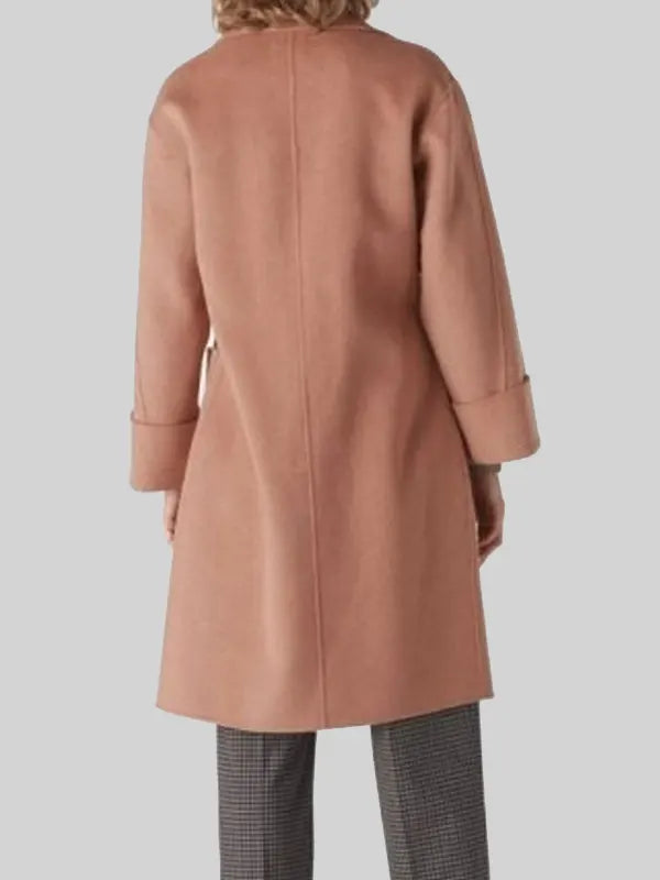 Melinda Monroe Virgin River S04 Alexandra Breckenridge Pink Coat