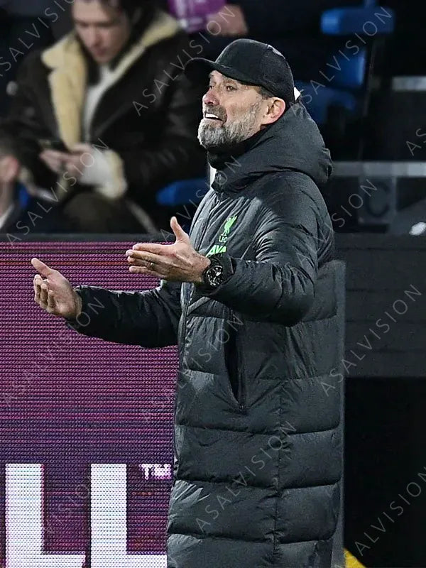 Men's Liverpool FC Strike Down Black Puffer Hooded Jacket