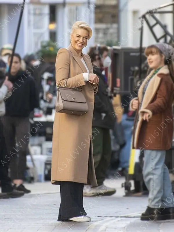 Rebecca Welton Ted lasso Hannah Waddingham Brown Trench Coat