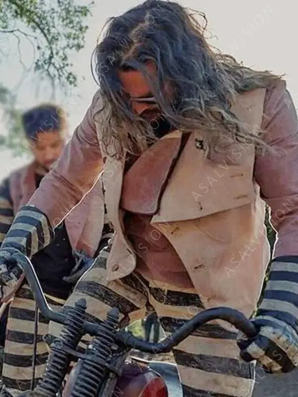 TV Series On the Roam Season 01 Jason Momoa Beige Vest