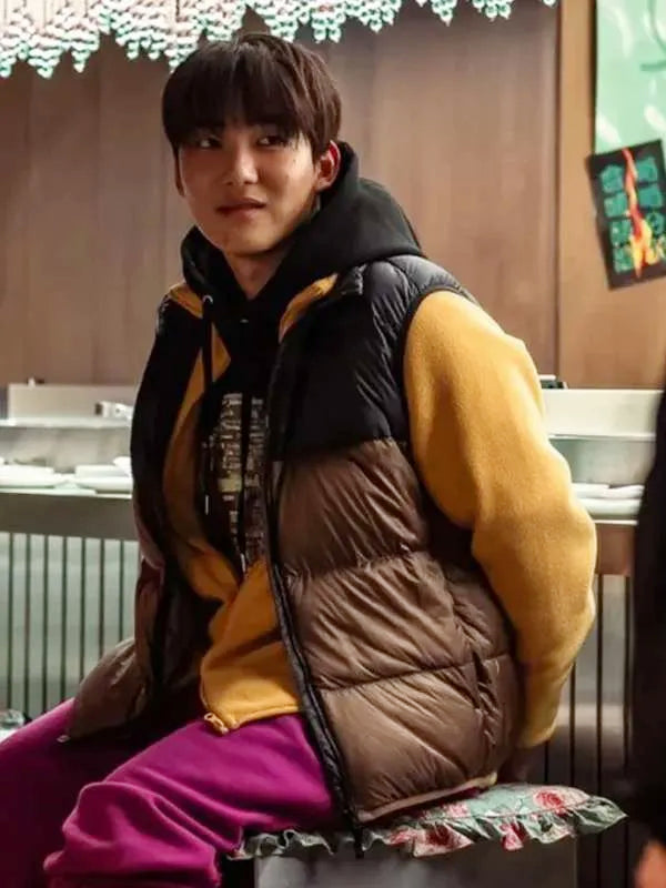 Tang Jun Sang Newtopia 2025 and Sam-soo Black and Brown Puffer Vest