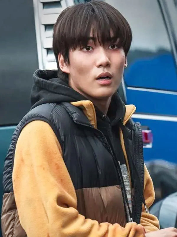 Tang Jun Sang Newtopia 2025 and Sam-soo Puffer Vest