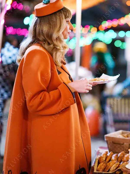 The Curse of Bridge Hollow Nia Vardalos Halloween Pumpkin Coat