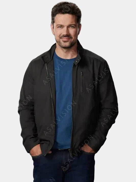 Under The Christmas Sky 2023 David Robinson Black Jacket