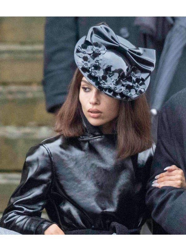 Zoë Kravitz The Batman 2022 Black Coat 1