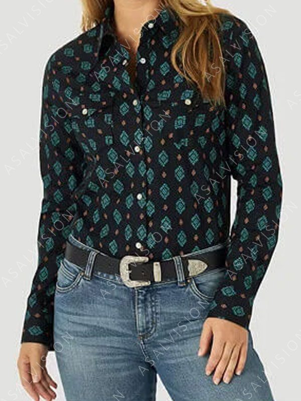 Kelly Reilly Yellowstone S05 Beth Dutton  Printed Green And Black Shirt